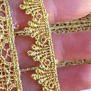 1/2 Inch Dagged Metallic Gold Venice Lace